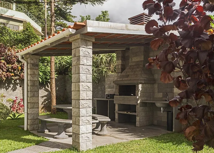 Achada I By An Island