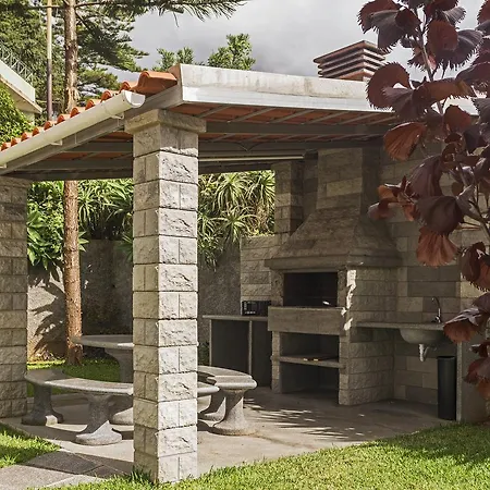 Achada I By An Island